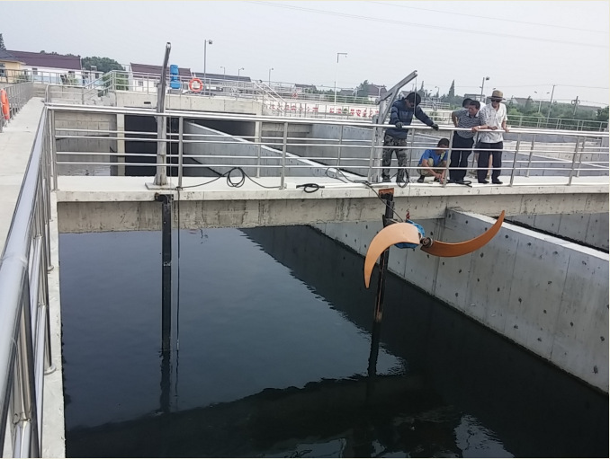 潜水低速推流器